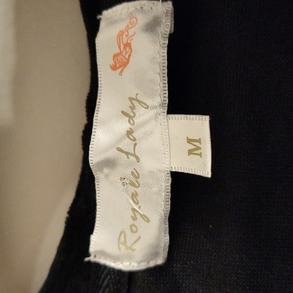 Lounge Wear Set - Picture 4 of 8